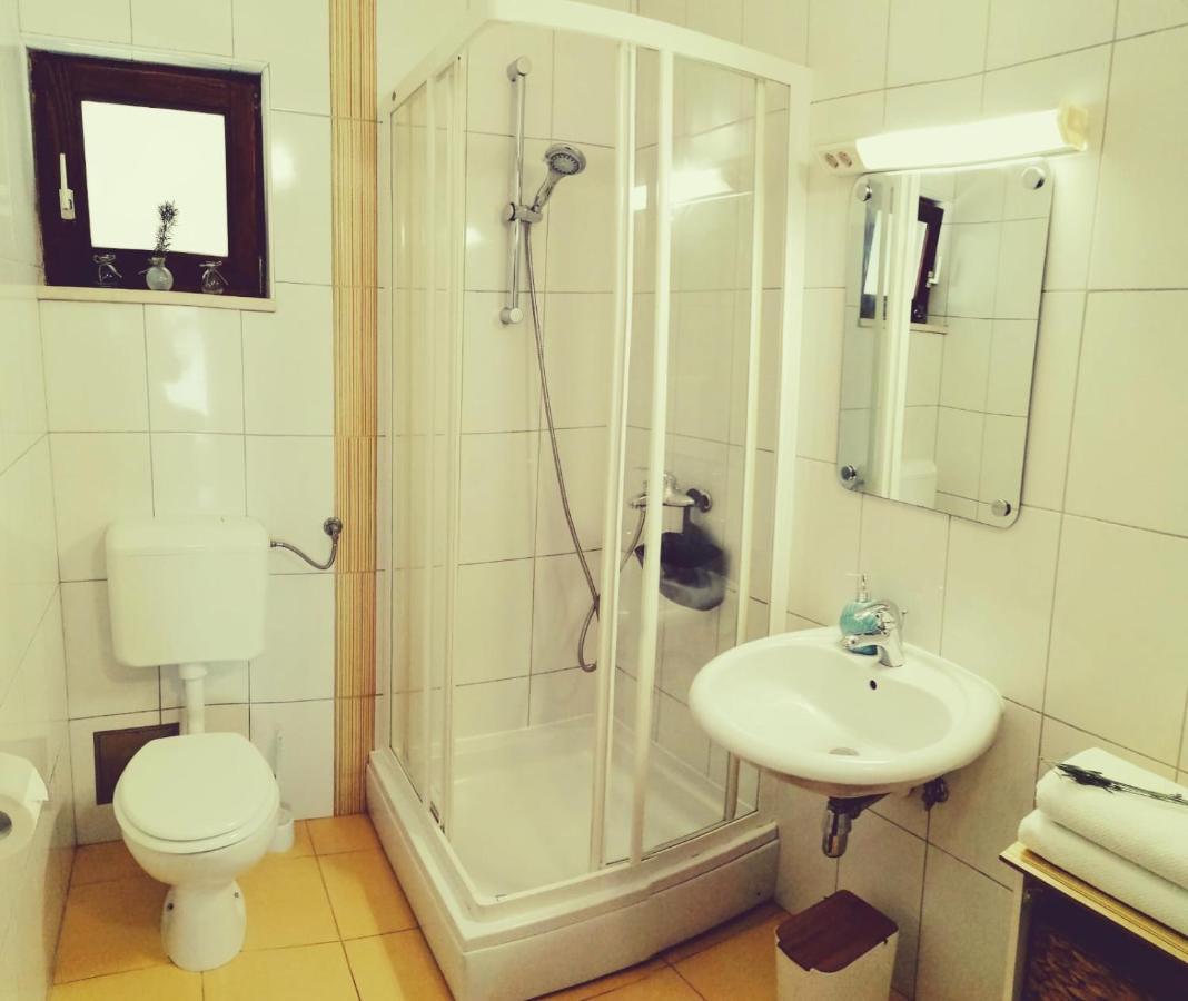 Apartment By The Beach Primošten Εξωτερικό φωτογραφία